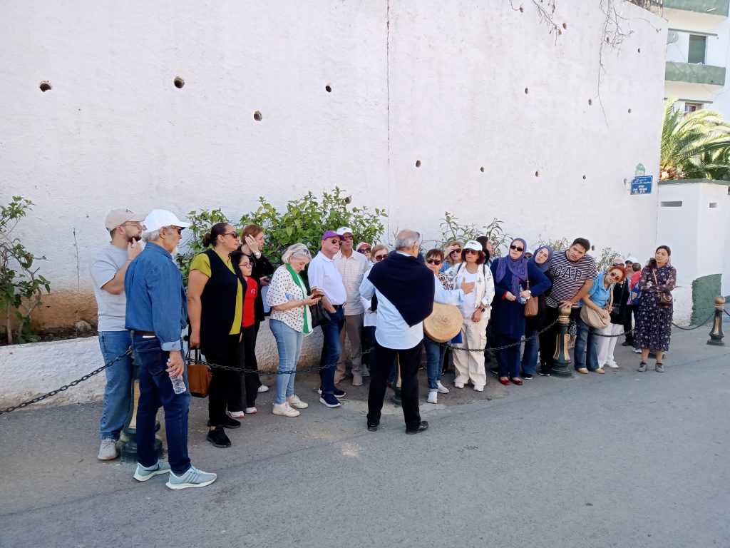 SUR LES TRACES DE LA BATAILLE D’ALGER : LES LIONS DANS LA MEMOIRE VIVANTE DE LA CASBAH