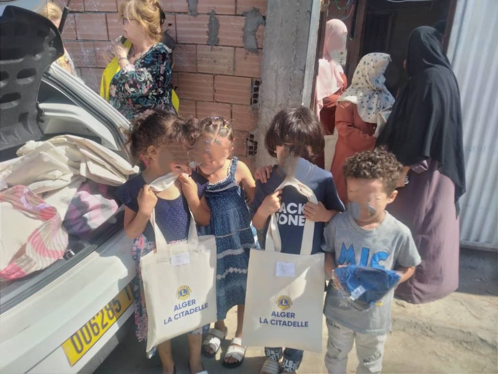 Semaine du Service :TANT QU’IL Y AURA DES MAINS TENDUES, IL Y AURA DE L’ESPOIR.