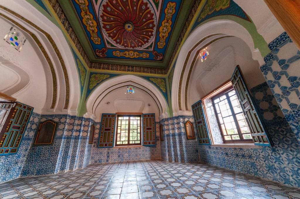 ALGER BY NIGHT: LES 20 LIONS D’IKOSIM.