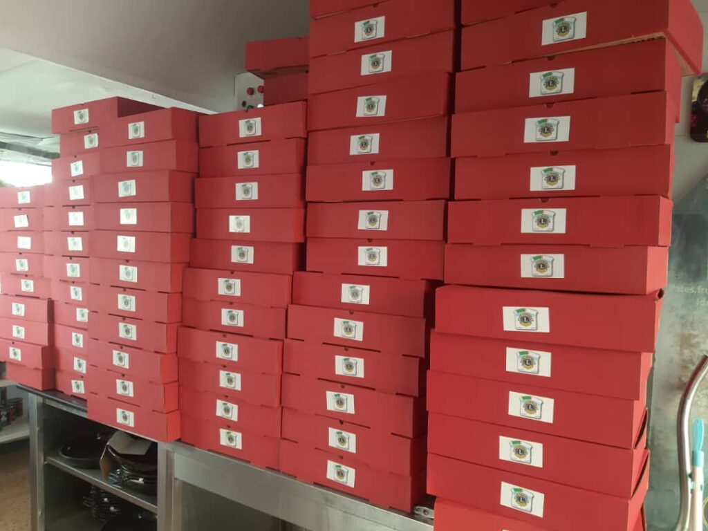 FACE AU FROID ET A LA FAIM, LA CHALEUR DES LIONS