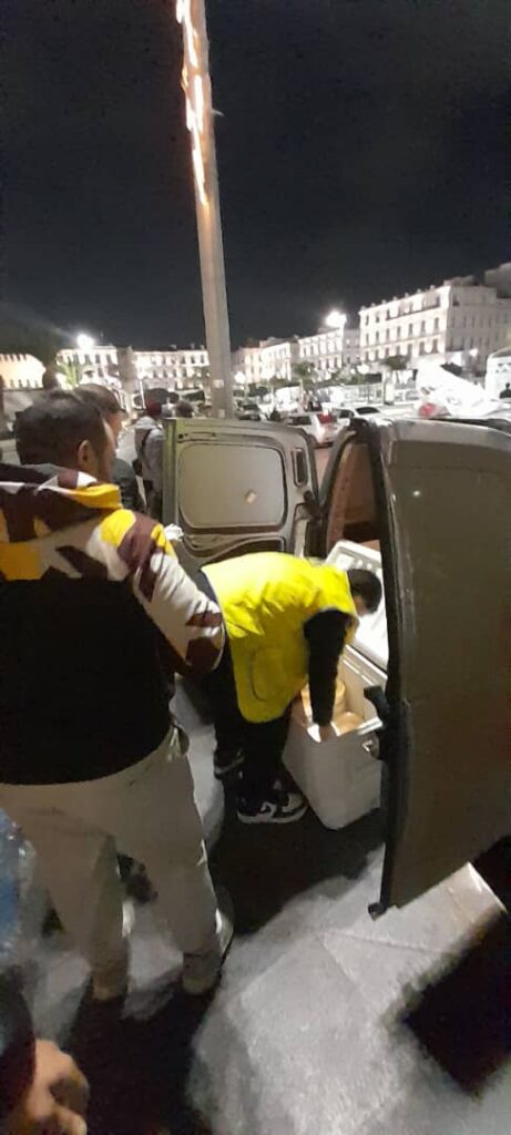 ALGER ICOSIUM ET LES LIONS UNIVERSITAIRES AZEL UNIS DANS LE FROID DE LA NUIT